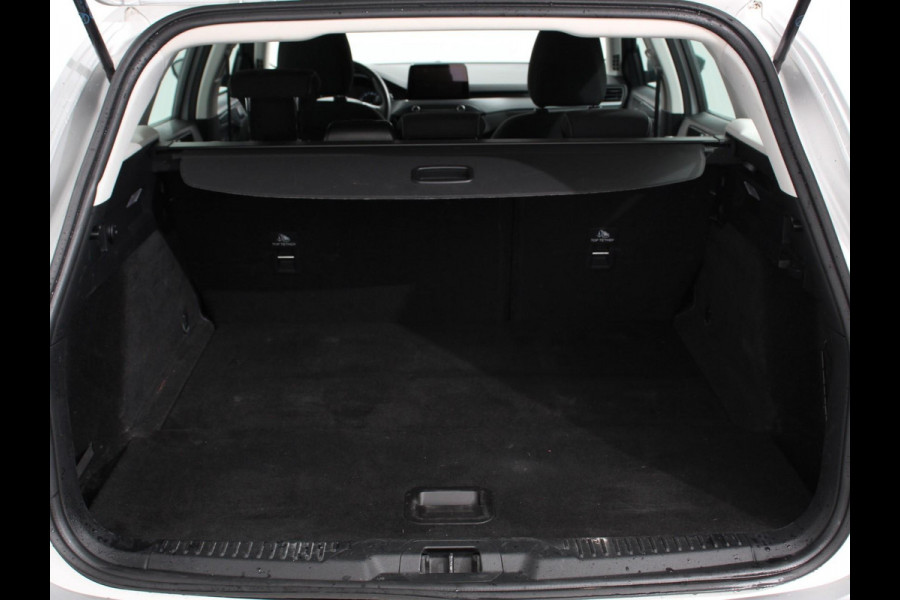 Ford FOCUS Wagon 1.0 EcoBoost 125pk Connected | Navigatie | Parkeer sensoren | Dab | Cruise control | Airco | Led | Airco | Lane assist Ford FOCUS Wagon 1.0 EcoBoost 125pk Connected | Navigatie | Parkeer sensoren | Dab | Cruise control | Airco | Led | Airco | Lane assist