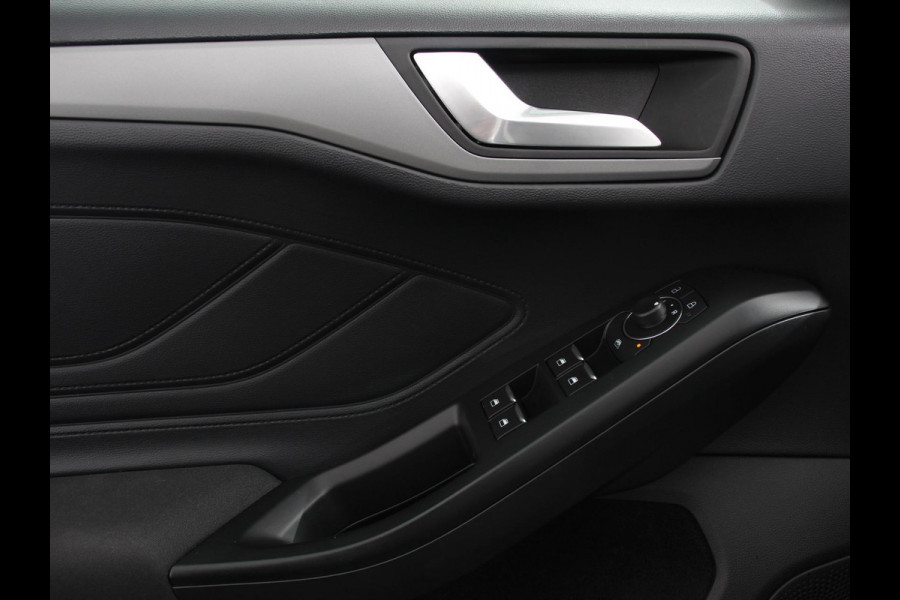 Ford FOCUS Wagon 1.0 EcoBoost 125pk Connected | Navigatie | Parkeer sensoren | Dab | Cruise control | Airco | Led | Airco | Lane assist Ford FOCUS Wagon 1.0 EcoBoost 125pk Connected | Navigatie | Parkeer sensoren | Dab | Cruise control | Airco | Led | Airco | Lane assist