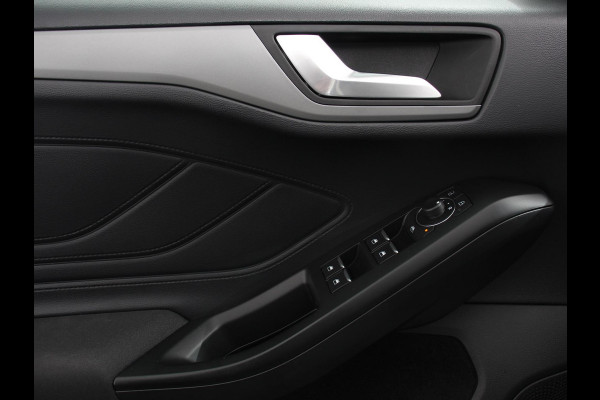 Ford FOCUS Wagon 1.0 EcoBoost 125pk Connected | Navigatie | Parkeer sensoren | Dab | Cruise control | Airco | Led | Airco | Lane assist Ford FOCUS Wagon 1.0 EcoBoost 125pk Connected | Navigatie | Parkeer sensoren | Dab | Cruise control | Airco | Led | Airco | Lane assist