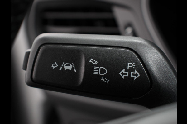 Ford FOCUS Wagon 1.0 EcoBoost 125pk Connected | Navigatie | Parkeer sensoren | Dab | Cruise control | Airco | Led | Airco | Lane assist Ford FOCUS Wagon 1.0 EcoBoost 125pk Connected | Navigatie | Parkeer sensoren | Dab | Cruise control | Airco | Led | Airco | Lane assist