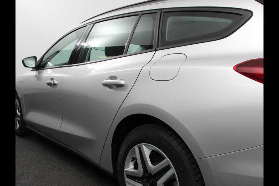 Ford FOCUS Wagon 1.0 EcoBoost 125pk Connected | Navigatie | Parkeer sensoren | Dab | Cruise control | Airco | Led | Airco | Lane assist Ford FOCUS Wagon 1.0 EcoBoost 125pk Connected | Navigatie | Parkeer sensoren | Dab | Cruise control | Airco | Led | Airco | Lane assist