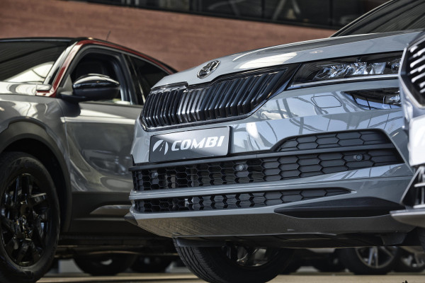 Škoda Karoq 1.5 TSI ACT Style 150pk Automaat/Camera/Trekhaak/ACC cruise control adaptief...