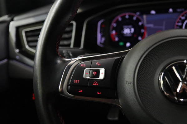 Volkswagen Polo 2.0 TSI GTI PANO/CARPLAY/STOELV/KEYLES/CAM/SFEERV/VOL