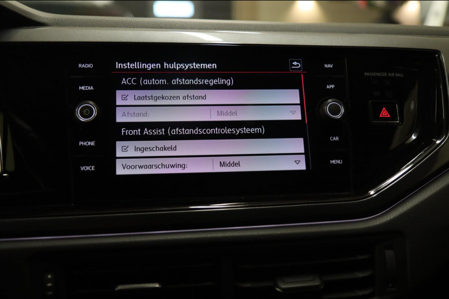 Volkswagen Polo 2.0 TSI GTI PANO/CARPLAY/STOELV/KEYLES/CAM/SFEERV/VOL
