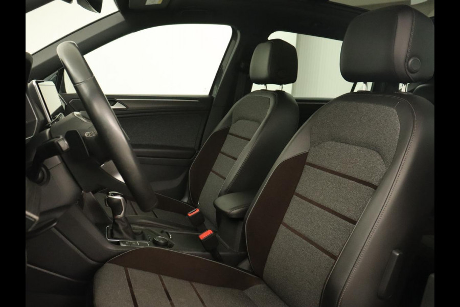 Seat Tarraco 1.4 TSI e-Hybrid PHEV Xcellence | Panoramadak | 360 Camera | Stoelverwarming | Carplay | Alcantara | Adaptive cruise | Achterbankverwarming | Navigatie | Park Assist | Plug In