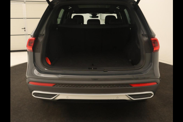 Seat Tarraco 1.4 TSI e-Hybrid PHEV Xcellence | Panoramadak | 360 Camera | Stoelverwarming | Carplay | Alcantara | Adaptive cruise | Achterbankverwarming | Navigatie | Park Assist | Plug In