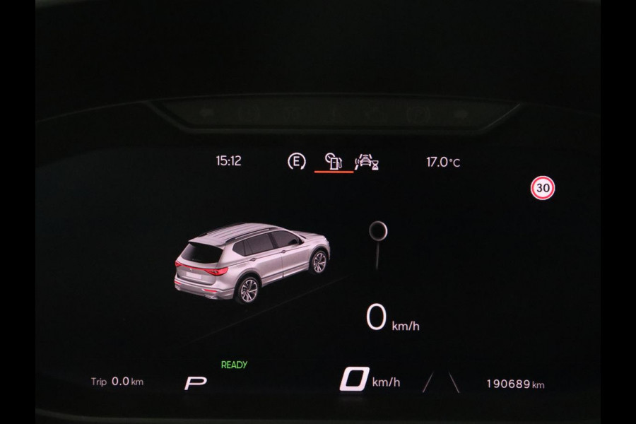 Seat Tarraco 1.4 TSI e-Hybrid PHEV Xcellence | Panoramadak | 360 Camera | Stoelverwarming | Carplay | Alcantara | Adaptive cruise | Achterbankverwarming | Navigatie | Park Assist | Plug In