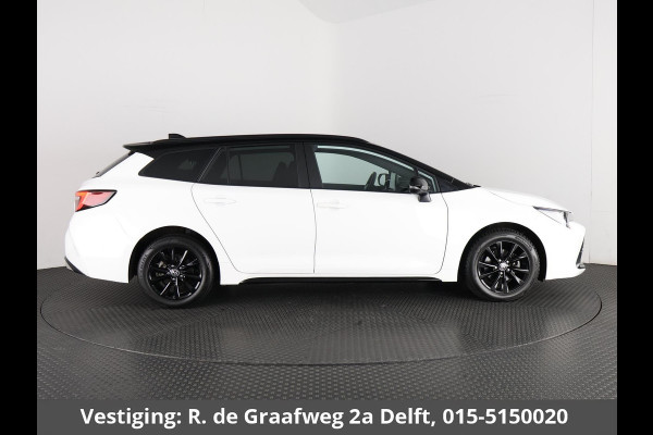 Toyota Corolla Touring Sports Hybrid 140 Business Bi-Tone | Stuur-/Stoelverwarming | Parkeersensoren | Apple Carplay & AndriodAUTO | Navigatie