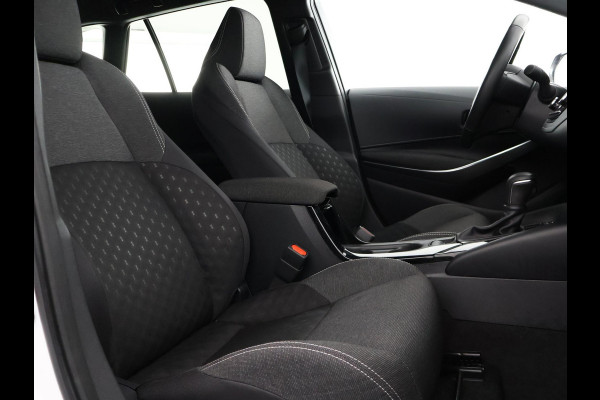 Toyota Corolla Touring Sports Hybrid 140 Business Bi-Tone | Stuur-/Stoelverwarming | Parkeersensoren | Apple Carplay & AndriodAUTO | Navigatie