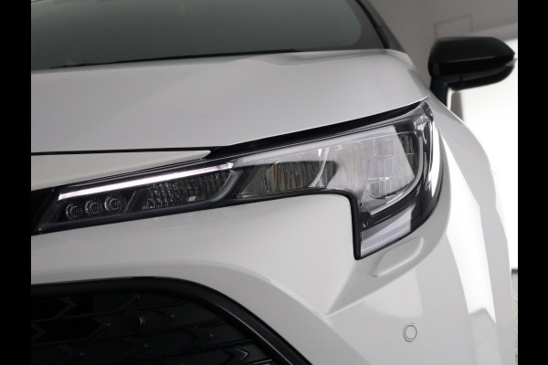 Toyota Corolla Touring Sports Hybrid 140 Business Bi-Tone | Stuur-/Stoelverwarming | Parkeersensoren | Apple Carplay & AndriodAUTO | Navigatie