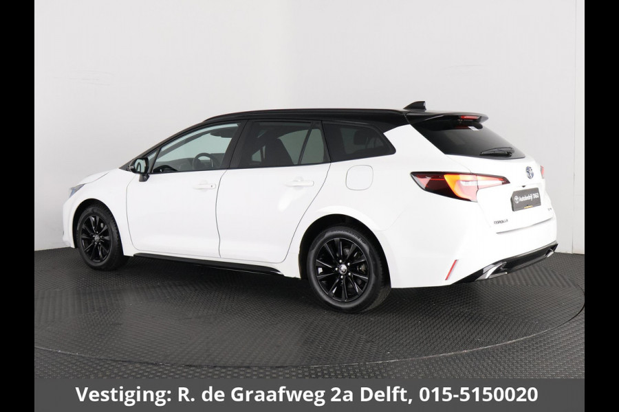 Toyota Corolla Touring Sports Hybrid 140 Business Bi-Tone | Stuur-/Stoelverwarming | Parkeersensoren | Apple Carplay & AndriodAUTO | Navigatie