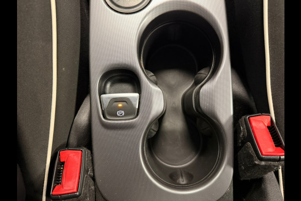 Fiat 500X 1.4 Turbo MultiAir AUT. AIRCO CAMERA NAVIGATIE CRUISE STOEL-STUURVERWARMING KEYLESS-GO USB PDC