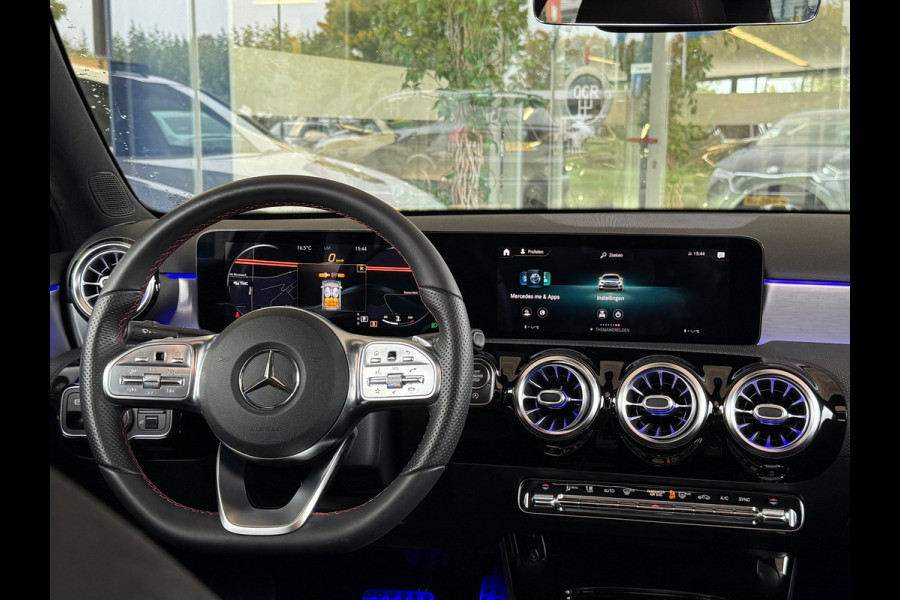 Mercedes-Benz A-Klasse 200 AMG Night Pano|Sfeer|Dodehoek|Memory|Multibeam