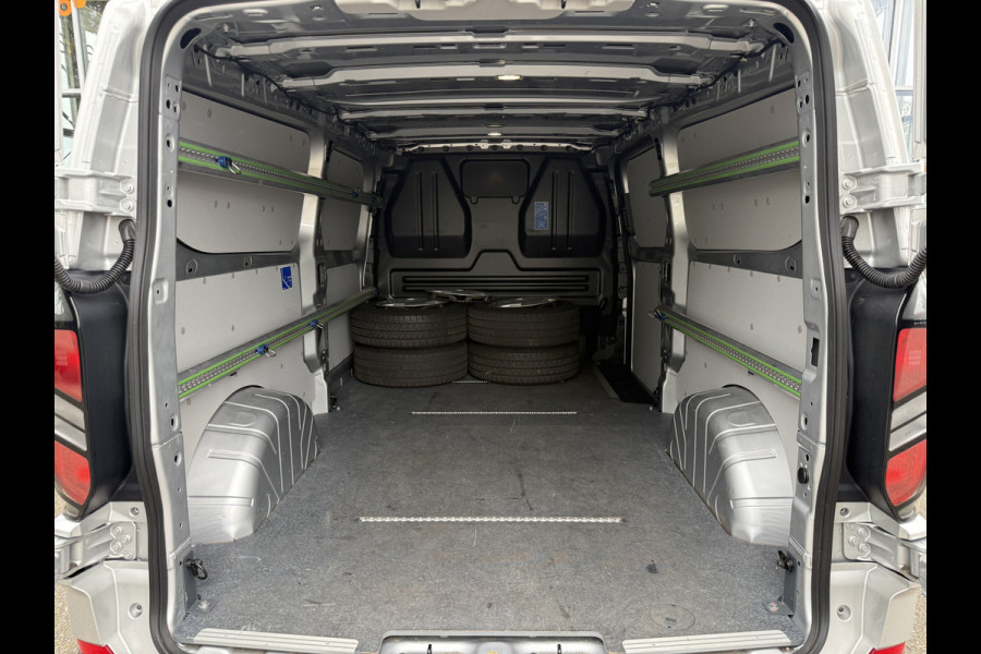 Ford Transit Custom 320 2.0 TDCI L2H1 Limited Raptor | ZB Edition | Treeplanken | Spoilers | Adapt. cruise. | Camera