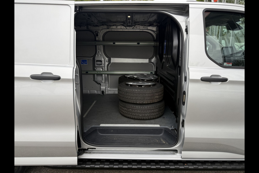 Ford Transit Custom 320 2.0 TDCI L2H1 Limited Raptor | ZB Edition | Treeplanken | Spoilers | Adapt. cruise. | Camera