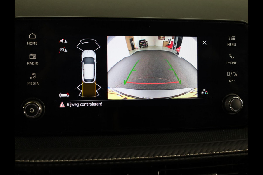 Škoda Fabia 1.0 TSI Monte Carlo 115 PK DSG | Verlengde garantie | Navigatie via app | Cruise control | Stoelverwarming |