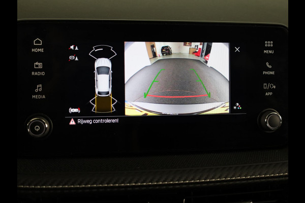 Škoda Fabia 1.0 TSI Monte Carlo 115 PK DSG | Verlengde garantie | Navigatie via app | Cruise control | Stoelverwarming |
