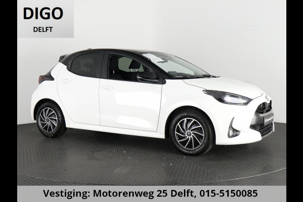 Toyota Yaris 1.5 HYBRIDE BLACK & WHITE GARANTIE 3-2034 AUTOMAAT. CLOUD NAVI. SLECHTS 17.000 KM.