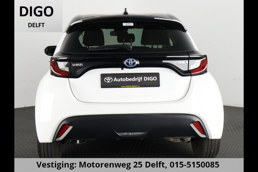 Toyota Yaris 1.5 HYBRIDE BLACK & WHITE GARANTIE 3-2034 AUTOMAAT. CLOUD NAVI. SLECHTS 17.000 KM.