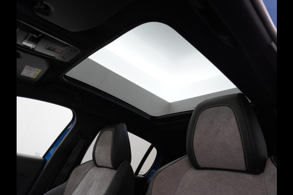 Peugeot e-208 EV GT 350 50kWh Panormadak Adap.Cruise 360°Camera Navi Ecc Stoelverwarming Apple Carplay Android Auto DAB+ Lane Assist Keyless Led Pdc 1e Eigenaar Origineel Nederlandse Auto
