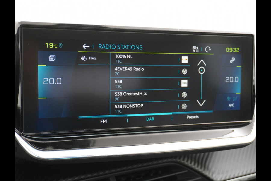 Peugeot e-208 EV GT 350 50kWh Panormadak Adap.Cruise 360°Camera Navi Ecc Stoelverwarming Apple Carplay Android Auto DAB+ Lane Assist Keyless Led Pdc 1e Eigenaar Origineel Nederlandse Auto