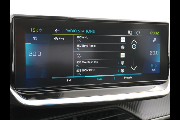 Peugeot e-208 EV GT 350 50kWh Panormadak Adap.Cruise 360°Camera Navi Ecc Stoelverwarming Apple Carplay Android Auto DAB+ Lane Assist Keyless Led Pdc 1e Eigenaar Origineel Nederlandse Auto