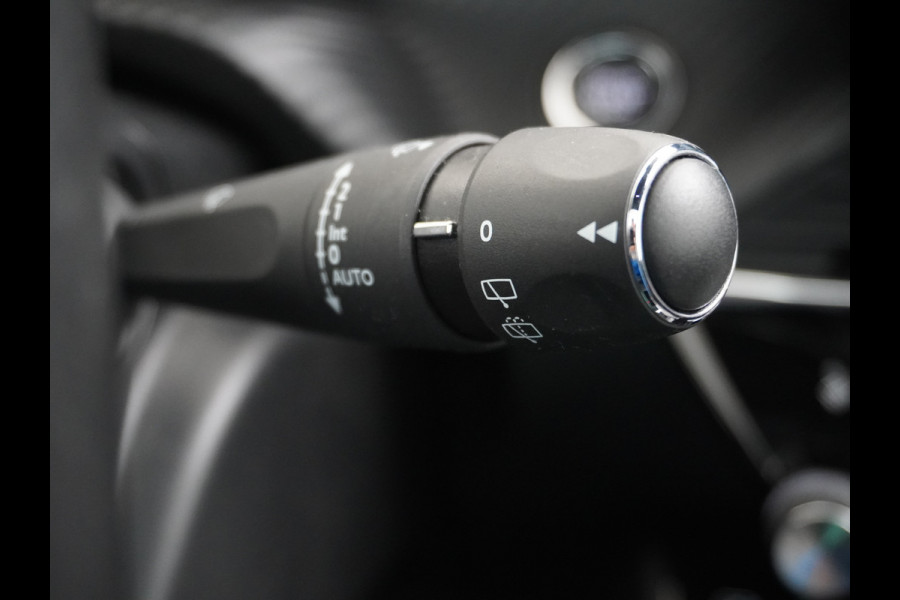 Peugeot e-208 EV GT 350 50kWh Panormadak Adap.Cruise 360°Camera Navi Ecc Stoelverwarming Apple Carplay Android Auto DAB+ Lane Assist Keyless Led Pdc 1e Eigenaar Origineel Nederlandse Auto