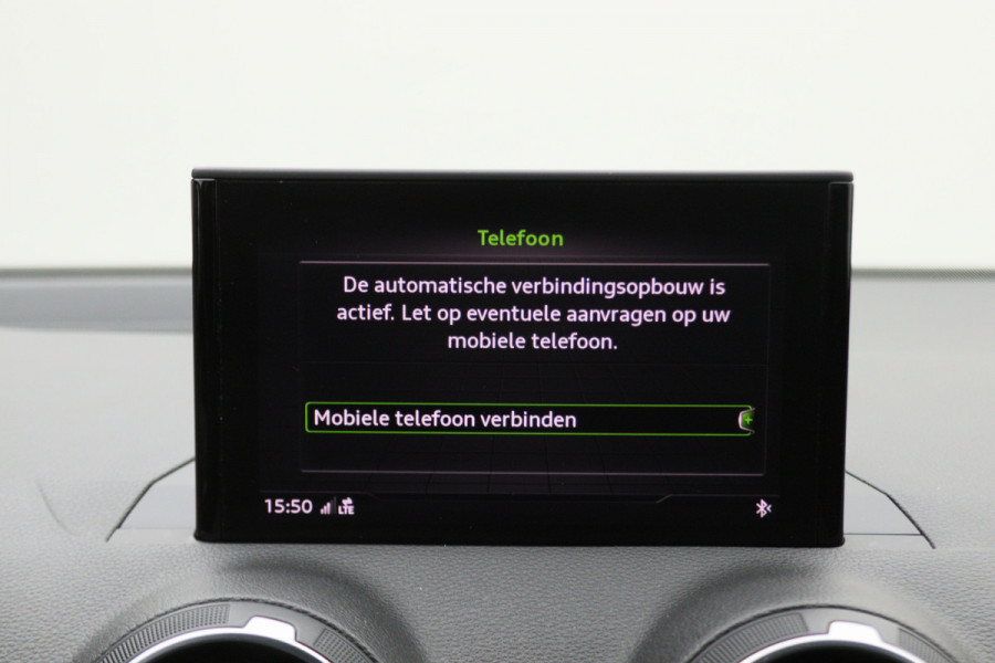 Audi Q2 30 TFSI S Edition 2x S-Line, LED, Apple Carplay, Climate, Navigatie, DAB