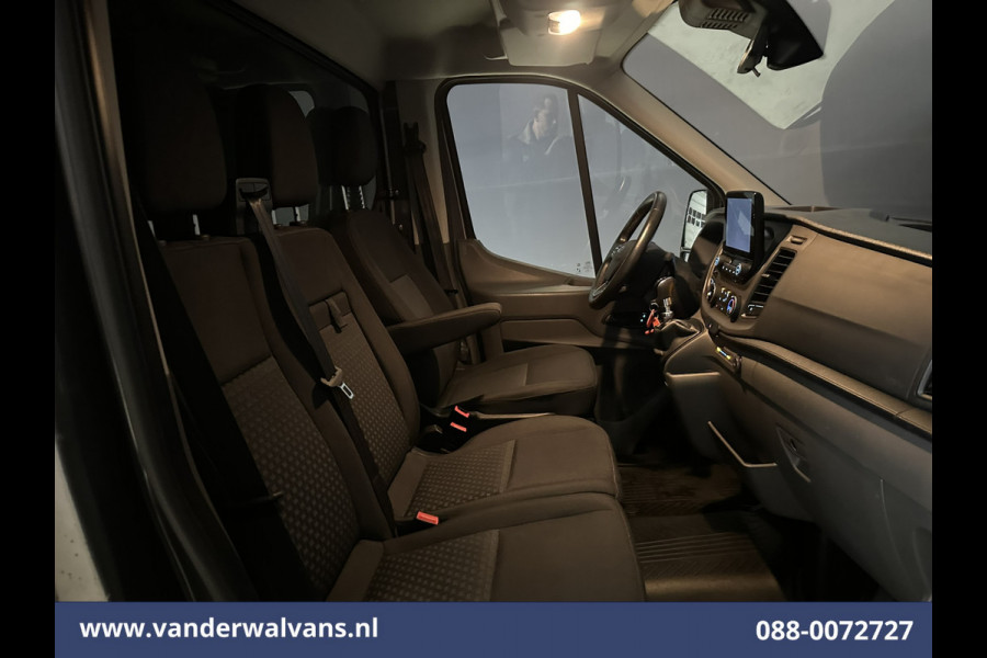 Ford Transit 2.0 TDCI 130pk Bakwagen Laadklep Euro6 Airco | 951kg laadvermogen | Camera | Navigatie | Cruisecontrol LM velgen, Verwarmde voorruit, Stoelverwarming, Bijrijdersbank