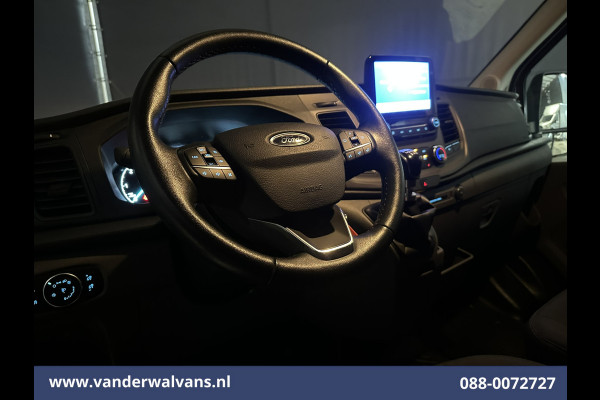 Ford Transit 2.0 TDCI 130pk Bakwagen Laadklep Euro6 Airco | 951kg laadvermogen | Camera | Navigatie | Cruisecontrol LM velgen, Verwarmde voorruit, Stoelverwarming, Bijrijdersbank