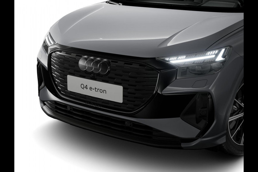 Audi Q4 e-tron S edition Competition e-tron 45 82 kWh 286pk | Assistentiepakket plus | Optiek pakket zwart plus | Ambient verlichting | Privacy glas |