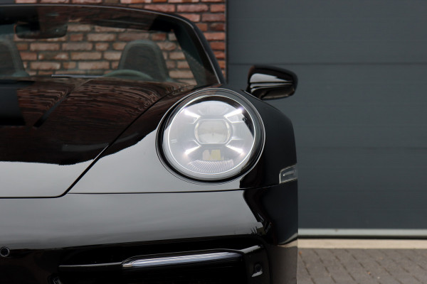 Porsche 911 992 Cabrio 3.0 Carrera S | Vierwielbesturing | Sport Chrono | Sportuitlaat | Sport Design Pakket | PASM | Stoelventilatie | Dynamic Light System+ | Surround Camera |