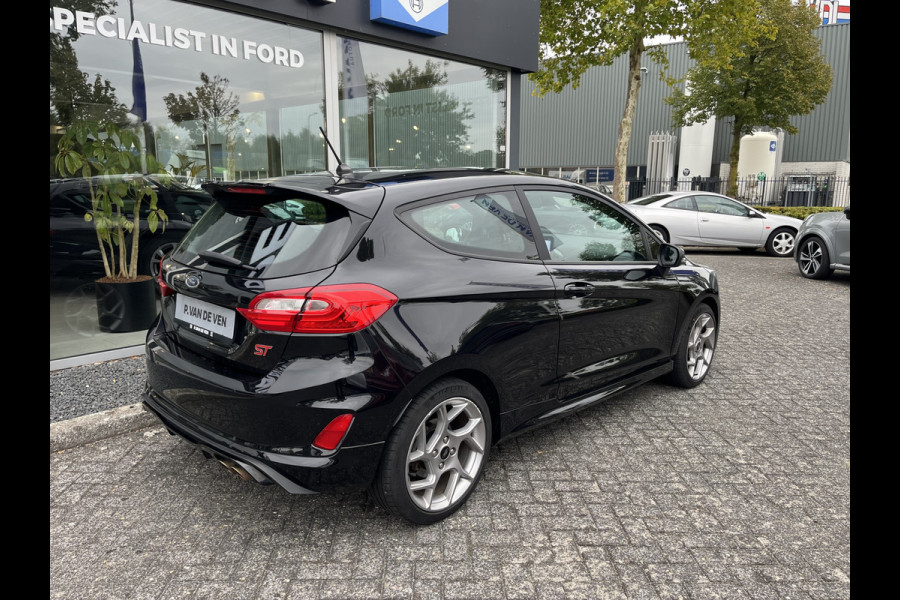 Ford Fiesta 1.5 EcoBoost ST-3 200pk/147kW 6-bak