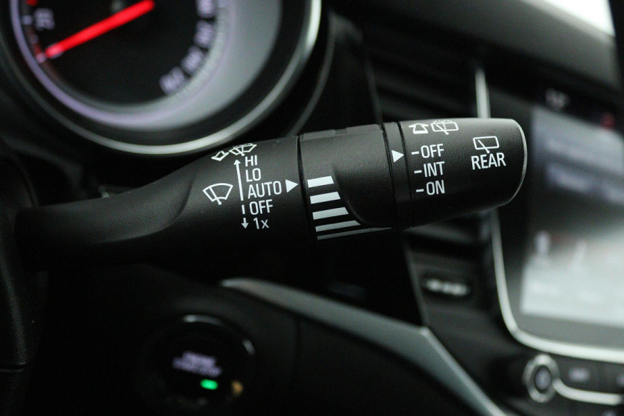 Opel Astra 1.4 Turbo Innovation (ACHTERUITRIJCAMERA, CRUISE CONTROL, NAVIGATIE, LANE-ASSIST)