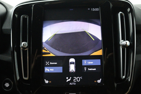 Volvo XC40 1.5 T3 Momentum Pro (TREKHAAK, H&K AUDIO, STOELVERWARMING, AUTOMAAT, ACHTERUITRIJCAMERA, PARKEERSENSOREN)