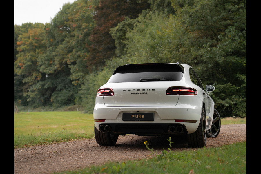 Porsche Macan 3.0 GTS | Pano-dak | SportDesign | Sport Chrono | Luchtvering | 2e eig | Adapt. Sportstoelen