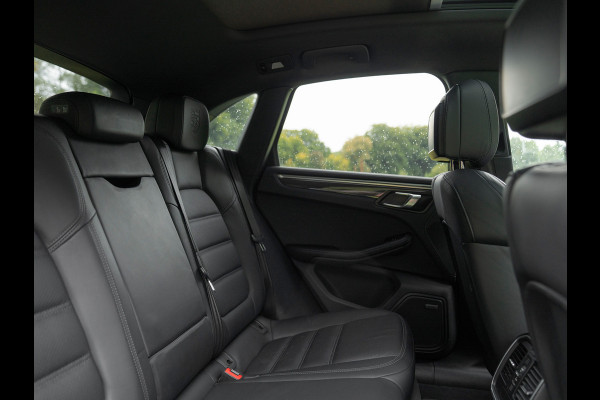Porsche Macan 3.0 GTS | Pano-dak | SportDesign | Sport Chrono | Luchtvering | 2e eig | Adapt. Sportstoelen