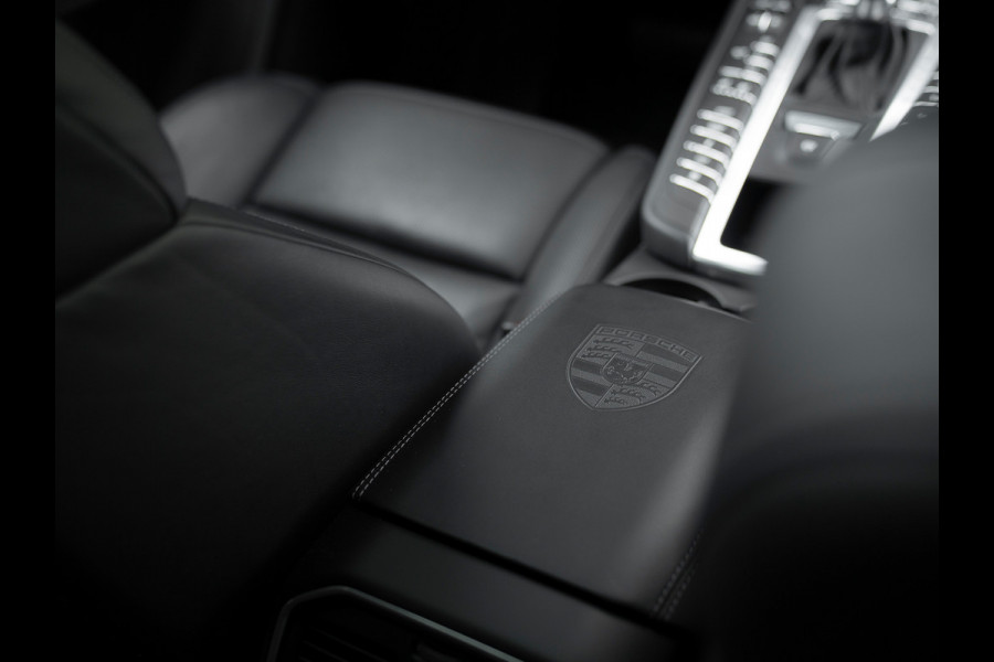 Porsche Macan 3.0 GTS | Pano-dak | SportDesign | Sport Chrono | Luchtvering | 2e eig | Adapt. Sportstoelen
