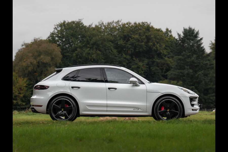 Porsche Macan 3.0 GTS | Pano-dak | SportDesign | Sport Chrono | Luchtvering | 2e eig | Adapt. Sportstoelen