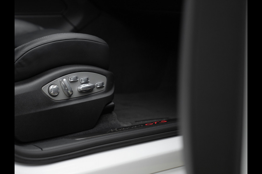 Porsche Macan 3.0 GTS | Pano-dak | SportDesign | Sport Chrono | Luchtvering | 2e eig | Adapt. Sportstoelen