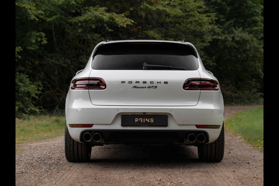 Porsche Macan 3.0 GTS | Pano-dak | SportDesign | Sport Chrono | Luchtvering | 2e eig | Adapt. Sportstoelen