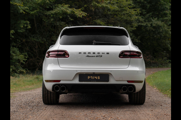 Porsche Macan 3.0 GTS | Pano-dak | SportDesign | Sport Chrono | Luchtvering | 2e eig | Adapt. Sportstoelen
