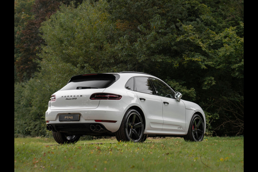 Porsche Macan 3.0 GTS | Pano-dak | SportDesign | Sport Chrono | Luchtvering | 2e eig | Adapt. Sportstoelen