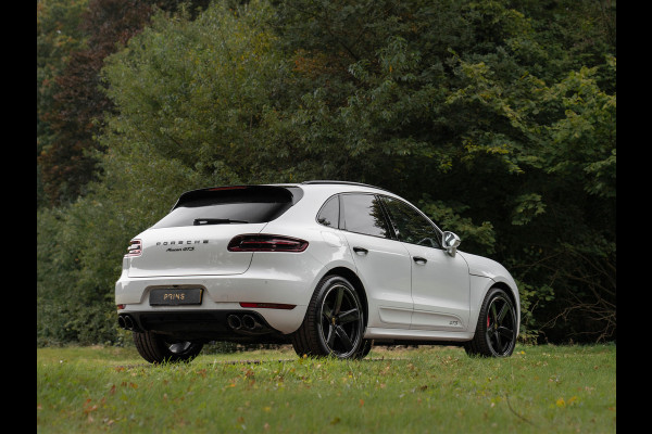Porsche Macan 3.0 GTS | Pano-dak | SportDesign | Sport Chrono | Luchtvering | 2e eig | Adapt. Sportstoelen