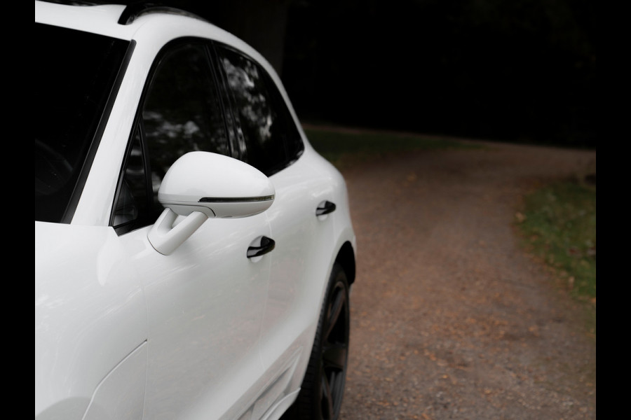 Porsche Macan 3.0 GTS | Pano-dak | SportDesign | Sport Chrono | Luchtvering | 2e eig | Adapt. Sportstoelen