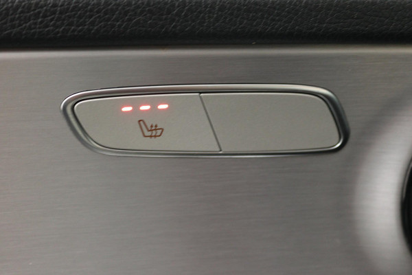 Mercedes-Benz C-Klasse 180 Advantage Pack (PANORAMADAK, STOELVERWARMING, DIGITALE COCKPIT, CAMERA, ELEKTR STOELEN)