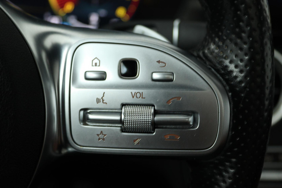 Mercedes-Benz C-Klasse 180 Advantage Pack (PANORAMADAK, STOELVERWARMING, DIGITALE COCKPIT, CAMERA, ELEKTR STOELEN)