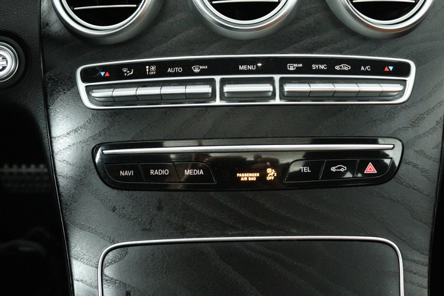 Mercedes-Benz C-Klasse 180 Advantage Pack (PANORAMADAK, STOELVERWARMING, DIGITALE COCKPIT, CAMERA, ELEKTR STOELEN)