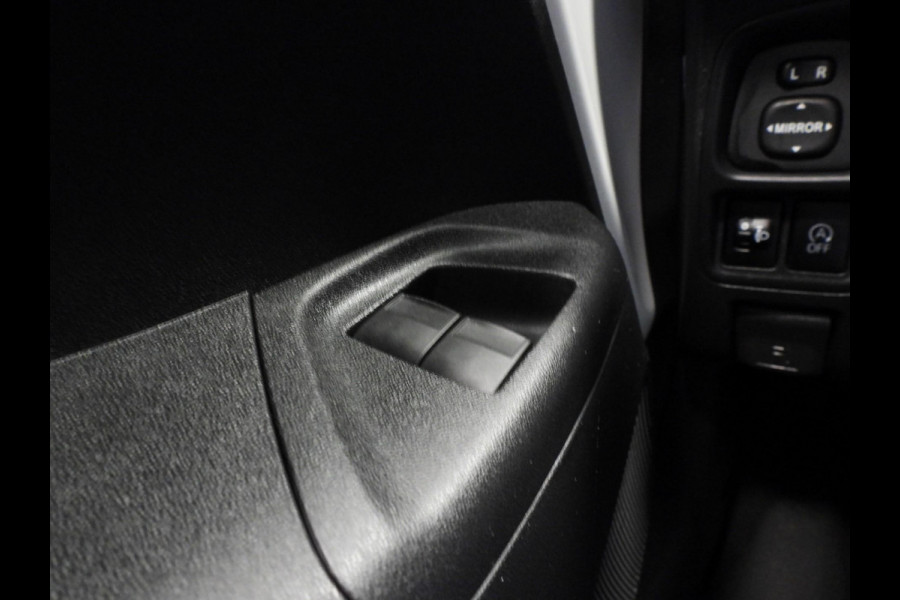 Peugeot 108 1.0 e-VTi Dynamic Techno NAVI-APP/CAMERA/AIRCO/BLUETOOTH!