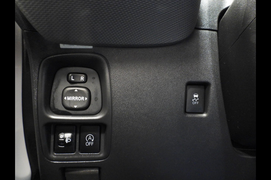 Peugeot 108 1.0 e-VTi Dynamic Techno NAVI-APP/CAMERA/AIRCO/BLUETOOTH!